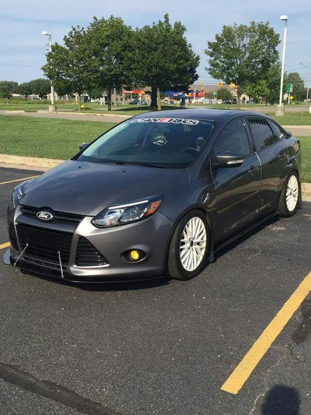 2012-2014 Ford Focus 2PC Front Splitter 2012-2014 Ford Focus 2PC Front Splitter