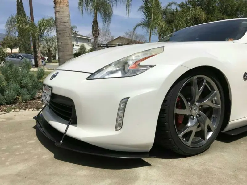2009-2012 VERISON 2 Nissan 370Z 2PC Front Splitter 2009-2012 VERISON 2 Nissan 370Z 2PC Front Splitter