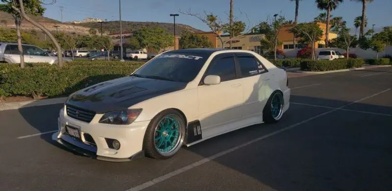 2001-2005 Lexus IS300/IS200 TRD 2PC Front Splitter 2001-2005 Lexus IS300/IS200 TRD 2PC Front Splitter